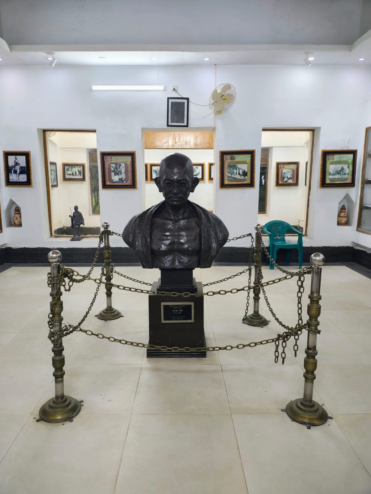 ghandi statue in museum